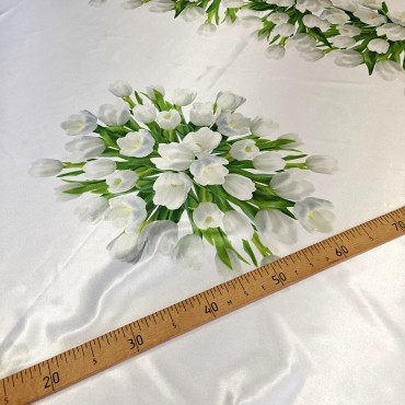 Праздничная скатерть с Тюльпанами