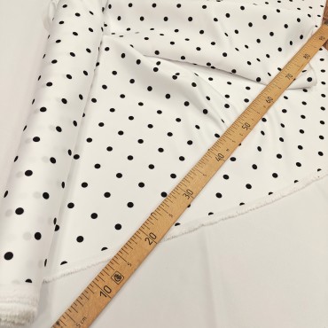 Атлас матовый Абрахам белый в мелкий черный горох